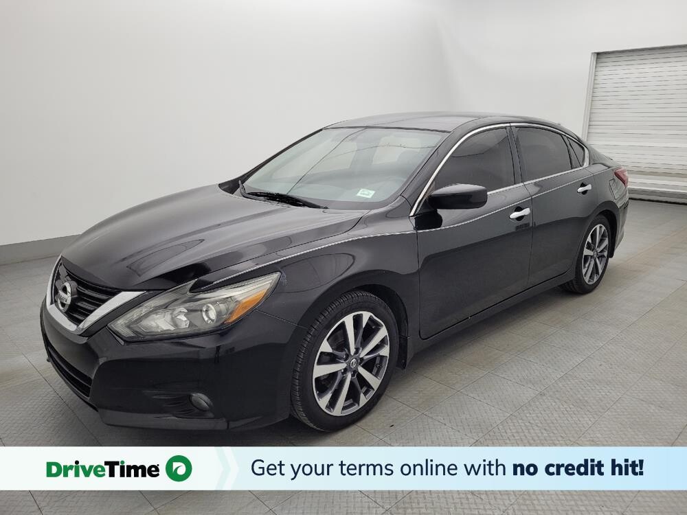2017 Nissan Altima in Tallahassee, FL 32304 - 18057906