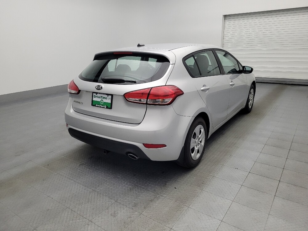 2017 Kia Forte in Savannah, GA 31419 - 18057937 9