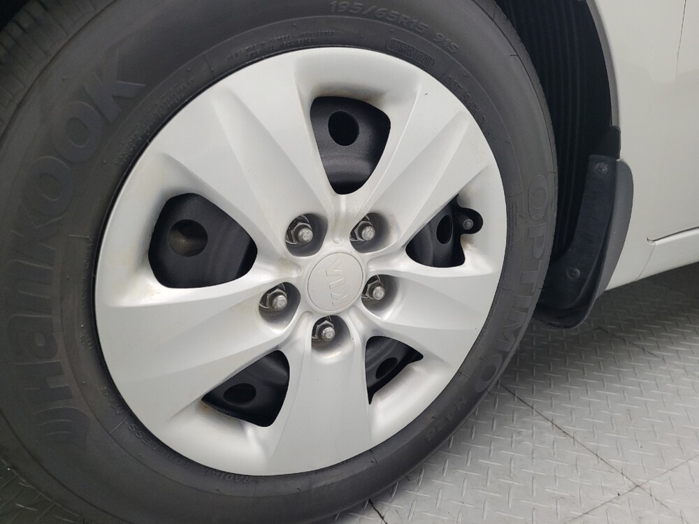 2017 Kia Forte in Savannah, GA 31419 - 18057937 31