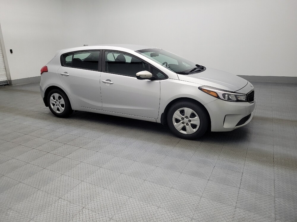 2017 Kia Forte in Savannah, GA 31419 - 18057937 11