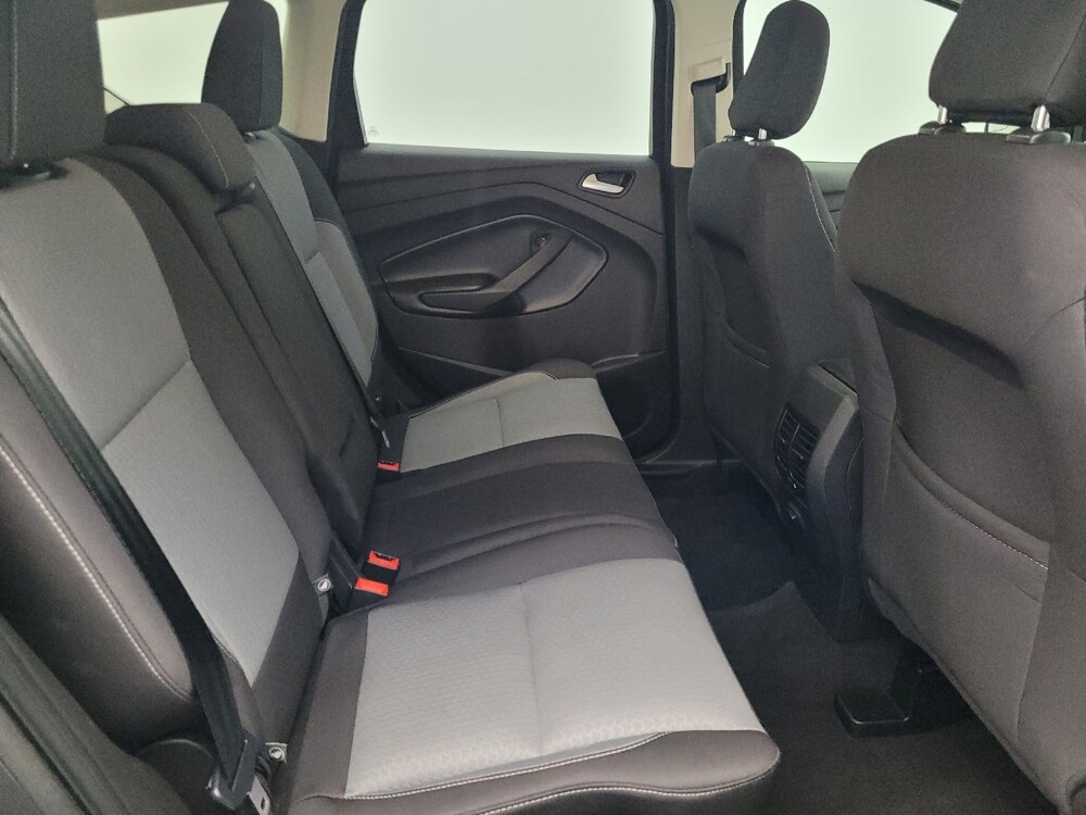 2018 Ford Escape in Hialeah, FL 33014 - 18057946 19