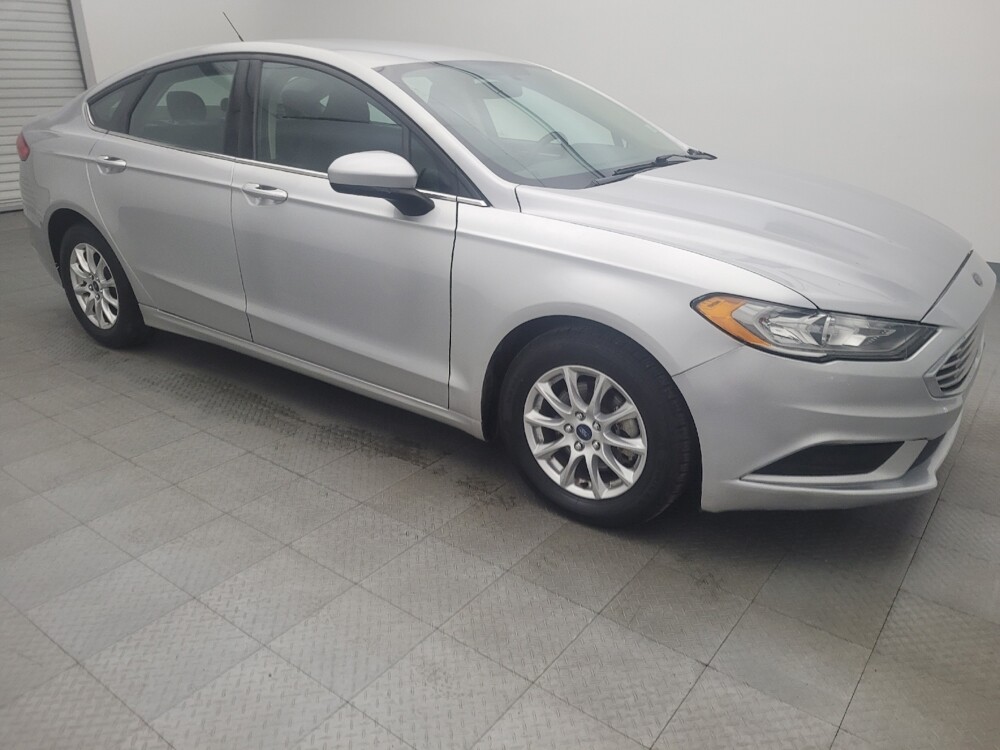 2017 Ford Fusion in Live Oak, TX 78233 - 18057984 11