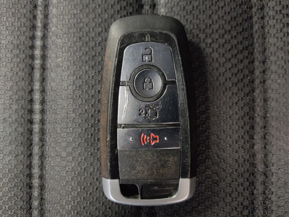 2017 Ford Fusion in Live Oak, TX 78233 - 18057984 32