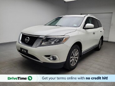 2015 Nissan Pathfinder in Taylor, MI 48180