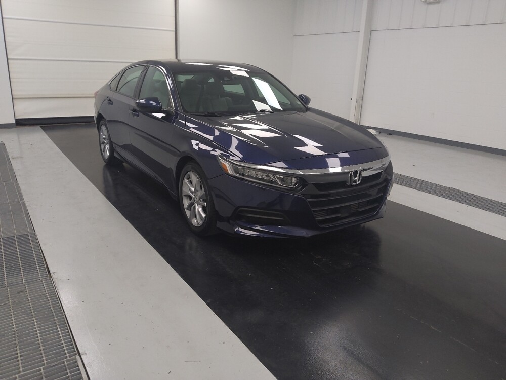 2018 Honda Accord in St. Louis, MO 63125 - 18058058 11