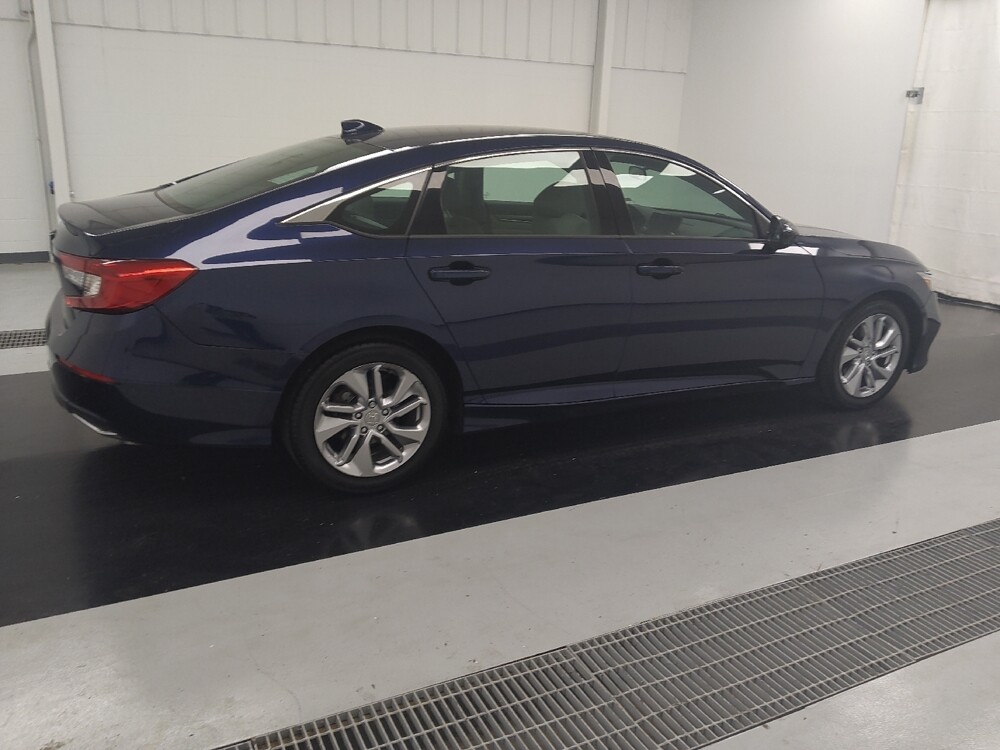 2018 Honda Accord in St. Louis, MO 63125 - 18058058 10