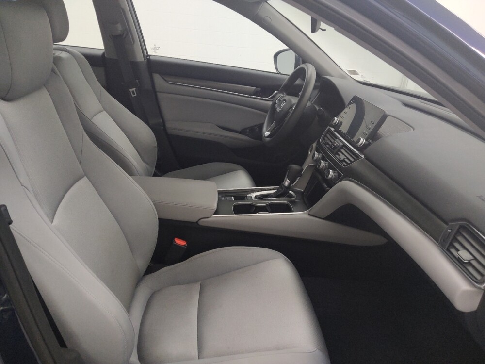2018 Honda Accord in St. Louis, MO 63125 - 18058058 21