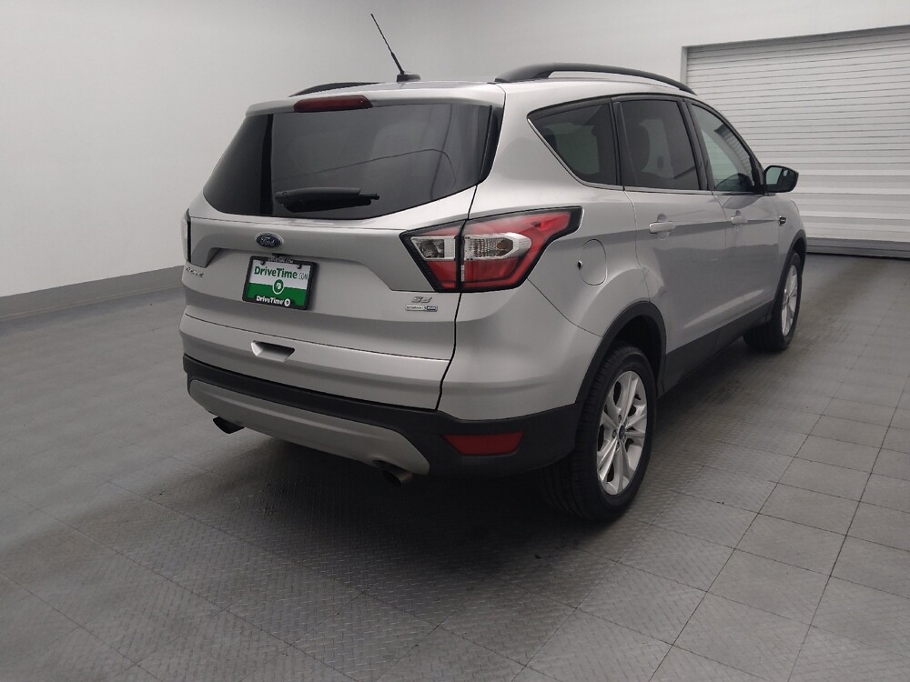 2018 Ford Escape in Jacksonville, FL 32210 - 18058342 9