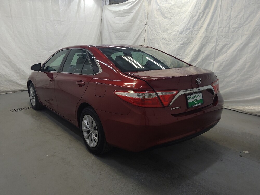 2016 Toyota Camry in Cincinnati, OH 45255 - 18058384 3