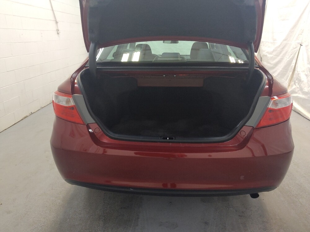 2016 Toyota Camry in Cincinnati, OH 45255 - 18058384 29