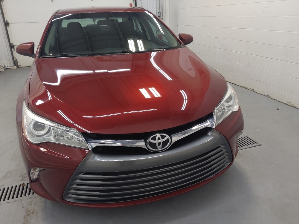 2016 Toyota Camry in Cincinnati, OH 45255 - 18058384 14