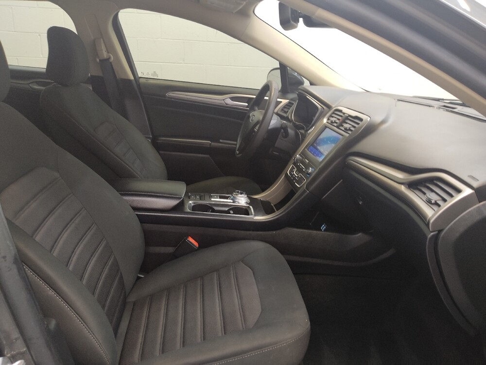 2020 Ford Fusion in Cincinnati, OH 45255 - 18058524 21