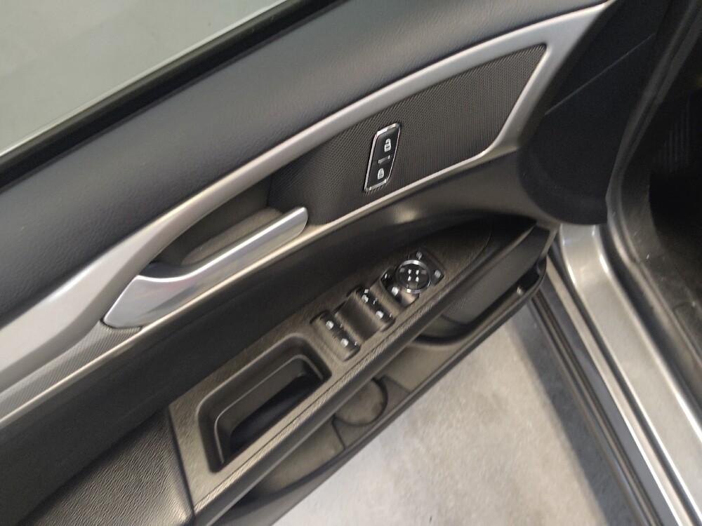 2020 Ford Fusion in Cincinnati, OH 45255 - 18058524 27