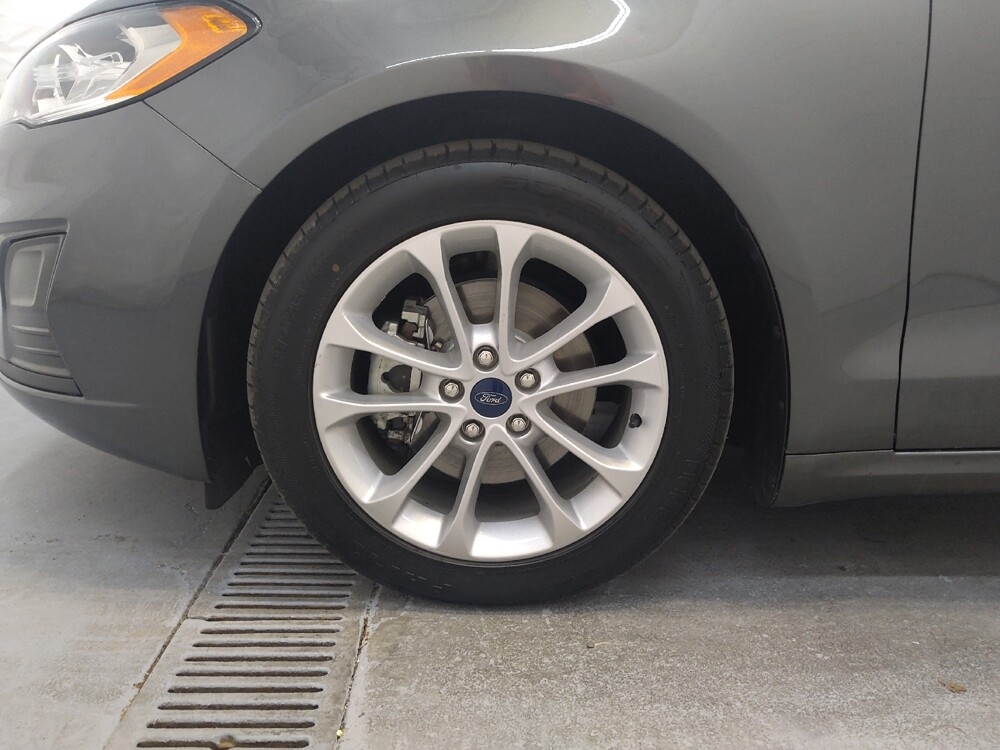 2020 Ford Fusion in Cincinnati, OH 45255 - 18058524 31