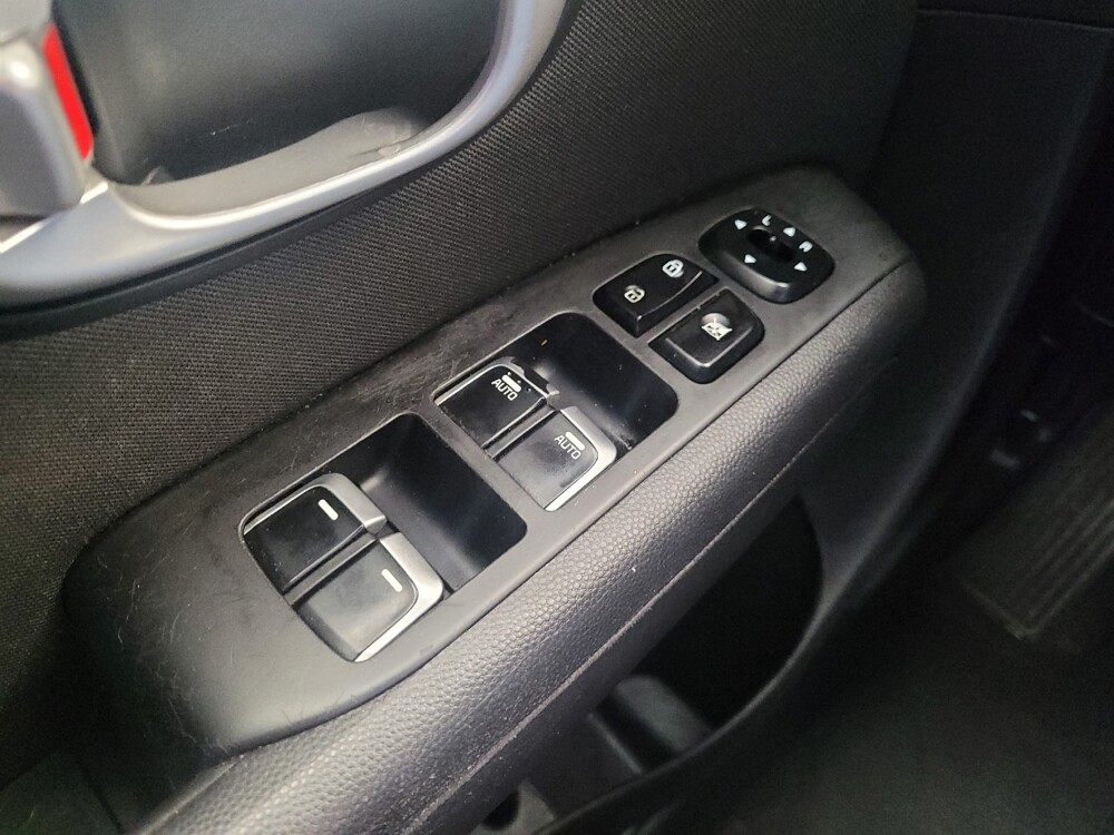 2019 Kia Soul in Columbus, OH 43228 - 18058604 27