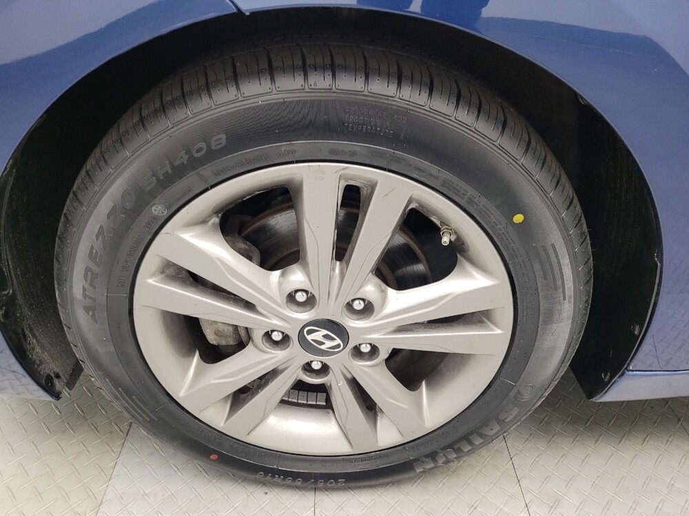 2018 Hyundai Elantra in Lombard, IL 60148 - 18058605 31