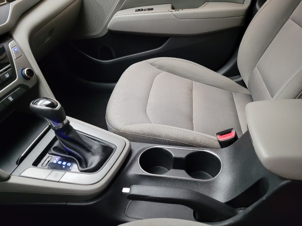 2018 Hyundai Elantra in Lombard, IL 60148 - 18058605 26