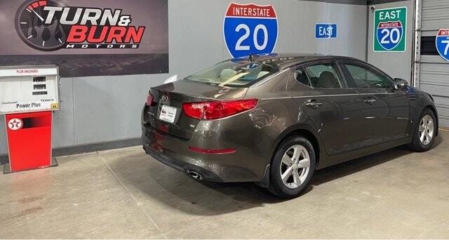 2015 Kia Optima in Conyers, GA 30094 - 18058681 4