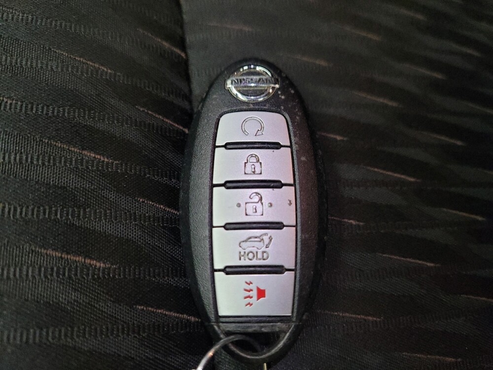 2019 Nissan Rogue in Montclair, CA 91763 - 18058739 32