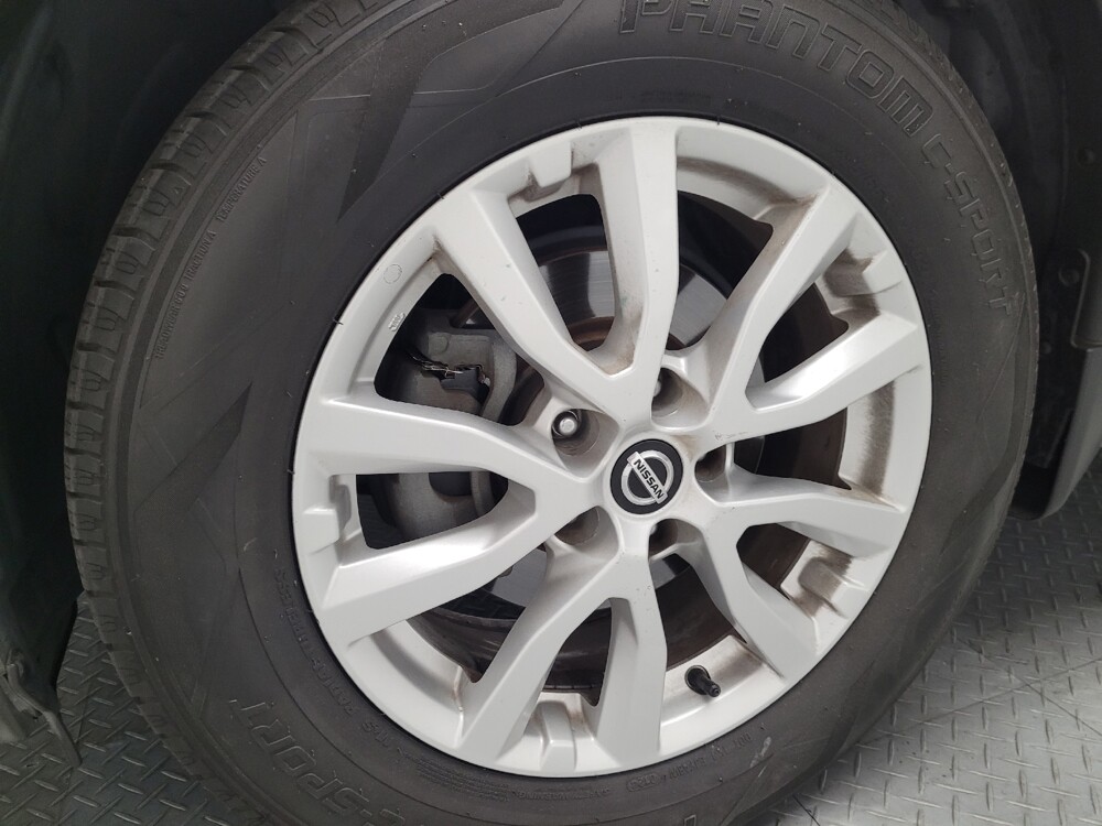 2019 Nissan Rogue in Montclair, CA 91763 - 18058739 31