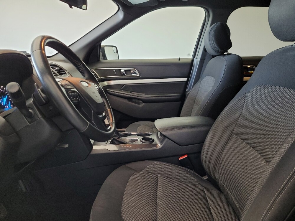 2017 Ford Explorer in Phoenix, AZ 85015 - 18058783 17