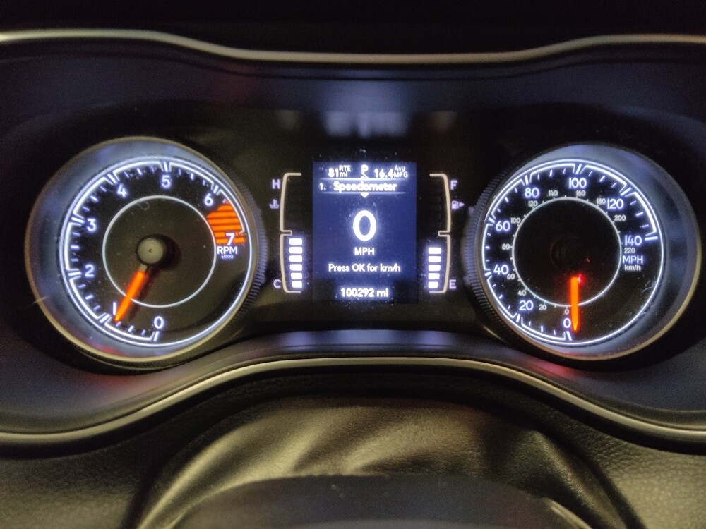 2019 Jeep Cherokee in Tucson, AZ 85705 - 18058784 23