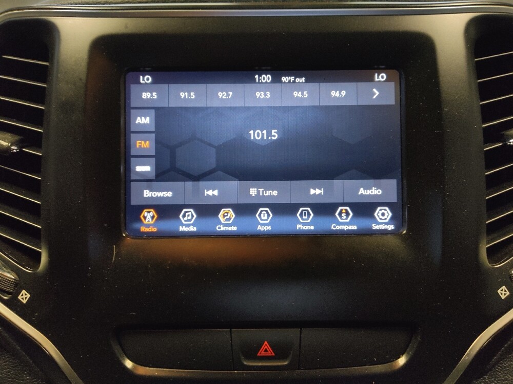 2019 Jeep Cherokee in Tucson, AZ 85705 - 18058784 25