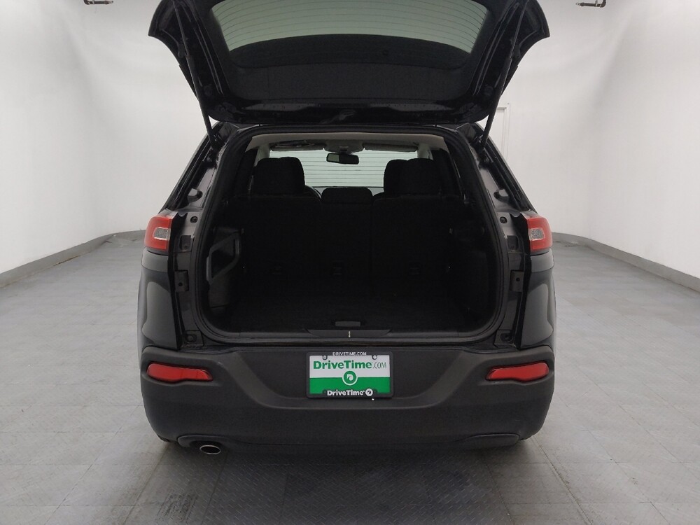 2018 Jeep Cherokee in Greenville, SC 29607 - 18058833 29