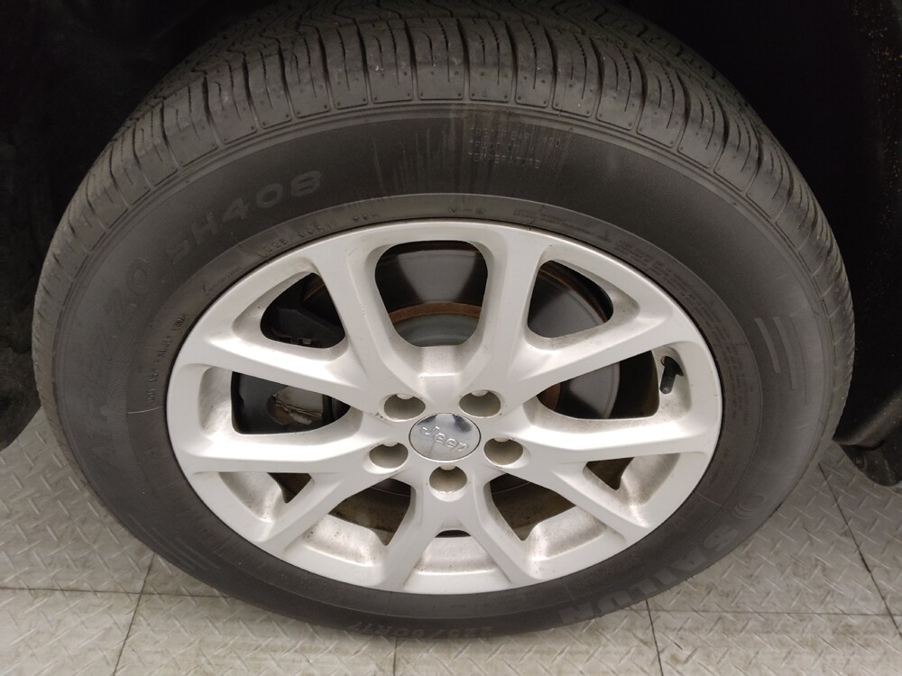 2018 Jeep Cherokee in Greenville, SC 29607 - 18058833 31