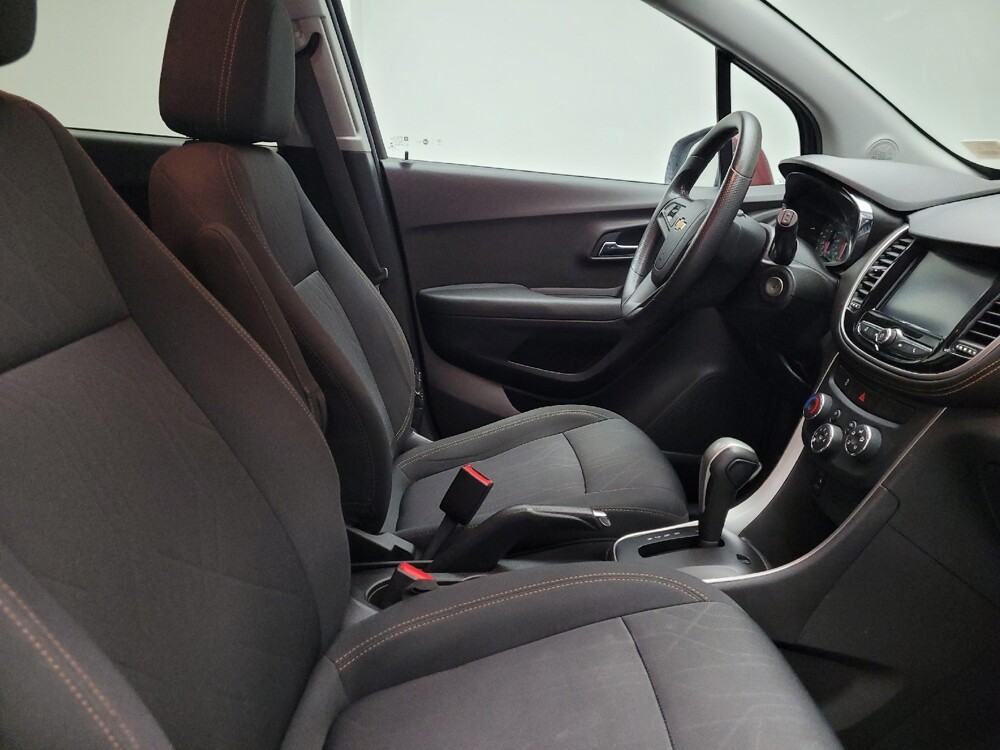 2017 Chevrolet Trax in Maple Heights, OH 44137 - 18058915 21