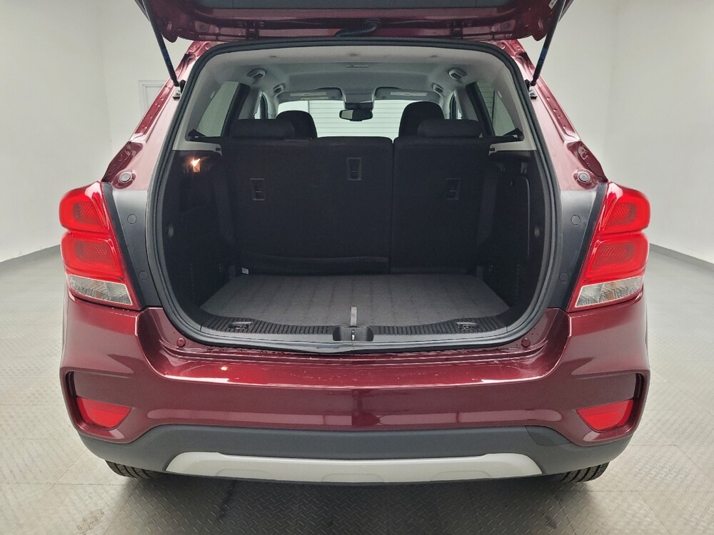 2017 Chevrolet Trax in Maple Heights, OH 44137 - 18058915 29