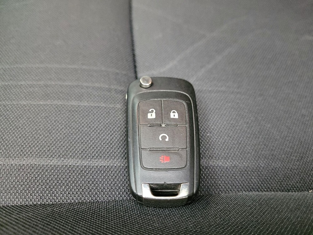 2017 Chevrolet Trax in Maple Heights, OH 44137 - 18058915 32