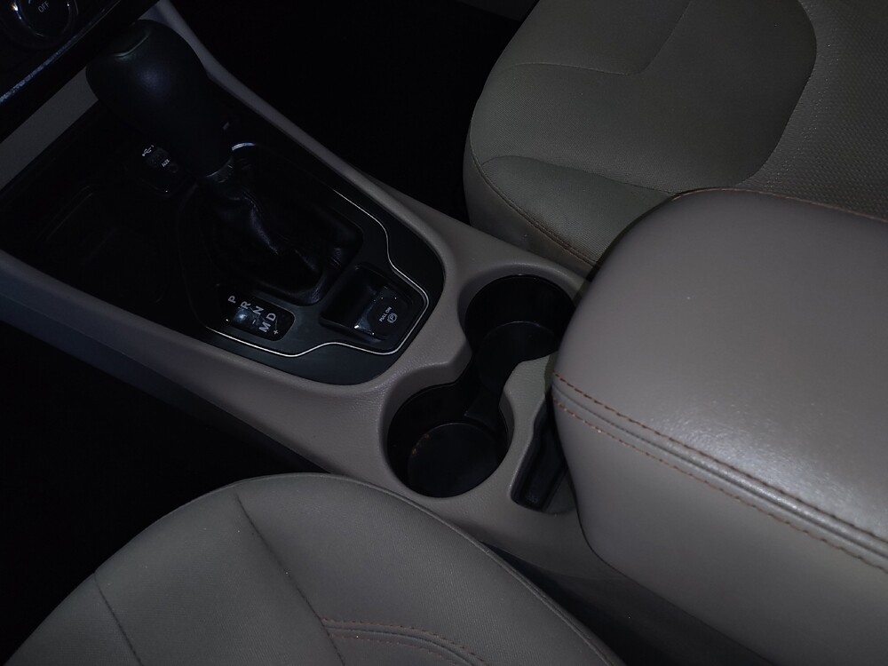 2019 Jeep Cherokee in Ocala, FL 34471 - 18058947 26