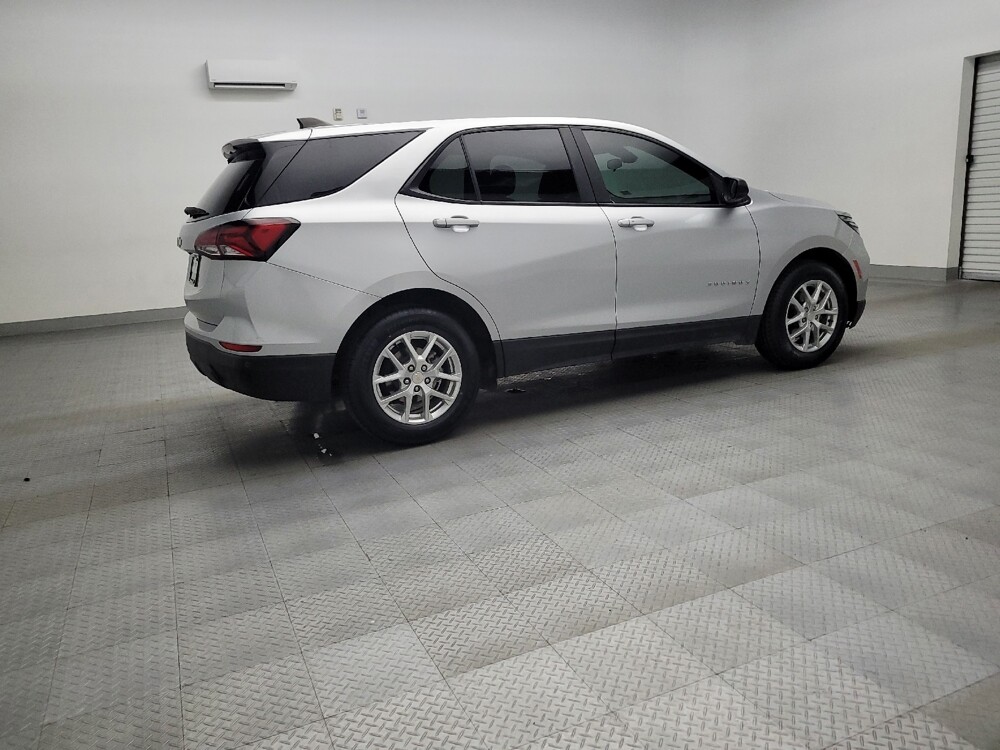 2022 Chevrolet Equinox in Lewisville, TX 75067 - 18059020 10