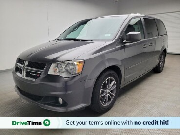 2017 Dodge Grand Caravan in Maple Heights, OH 44137