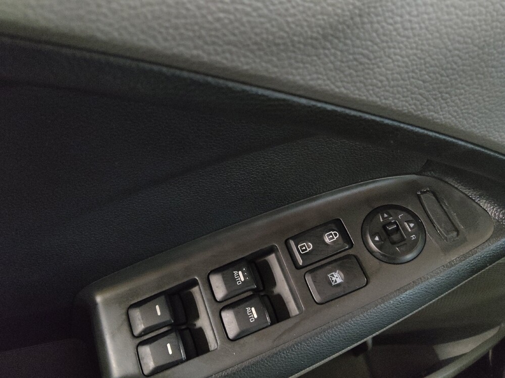 2017 Kia Forte in Plano, TX 75074 - 18059130 27