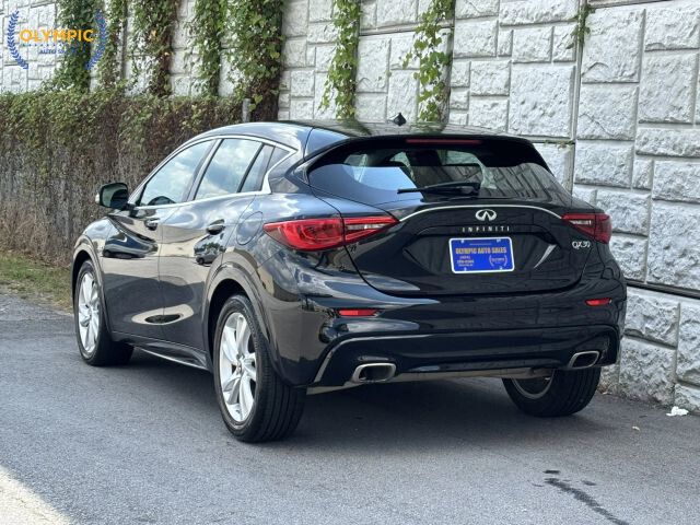2017 INFINITI QX30 in Decatur, GA 30032 - 18059186 4