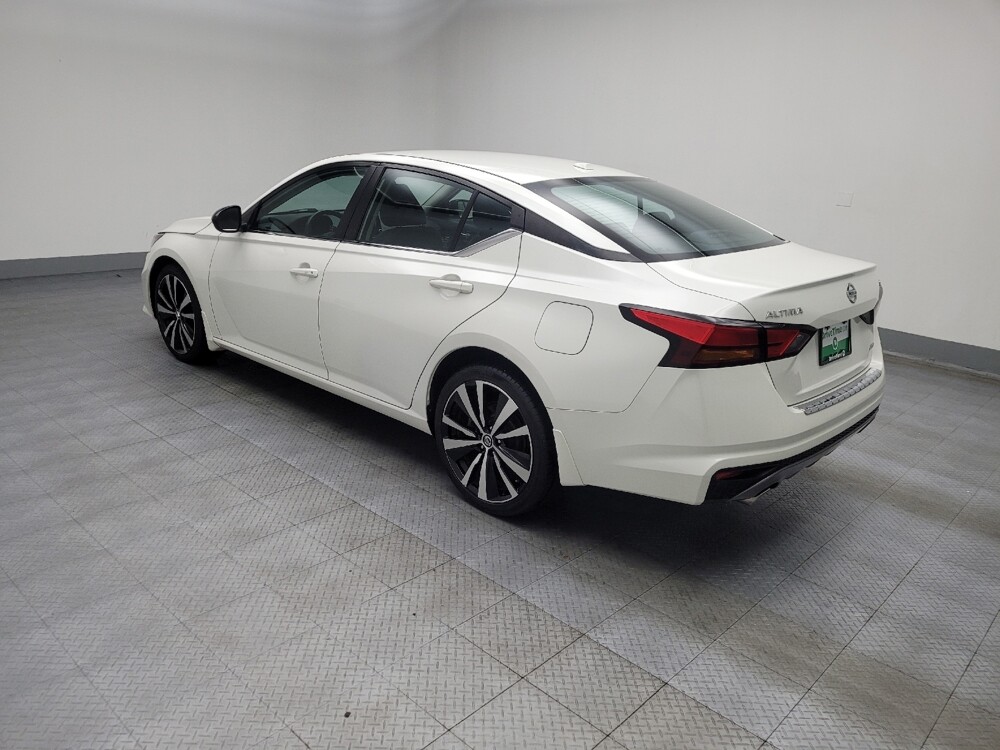 2019 Nissan Altima in Des Moines, IA 50310 - 18059263 3