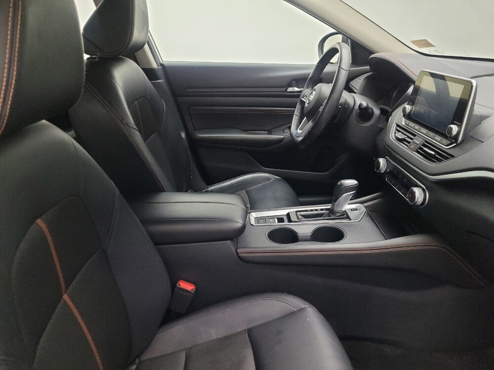 2019 Nissan Altima in Des Moines, IA 50310 - 18059263 21