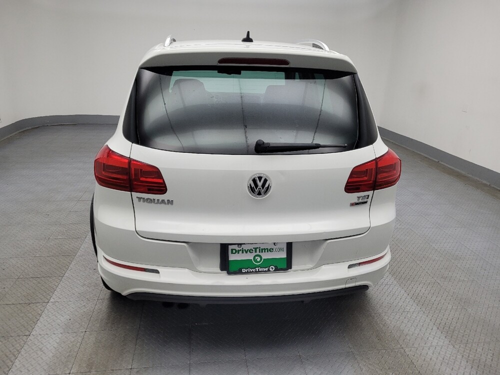 2016 Volkswagen Tiguan in Des Moines, IA 50310 - 18059317 6