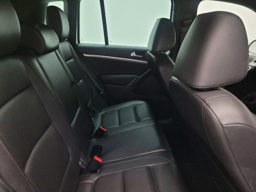 2016 Volkswagen Tiguan in Des Moines, IA 50310 - 18059317 19