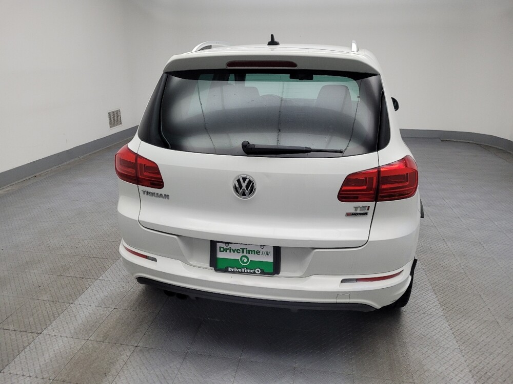 2016 Volkswagen Tiguan in Des Moines, IA 50310 - 18059317 7