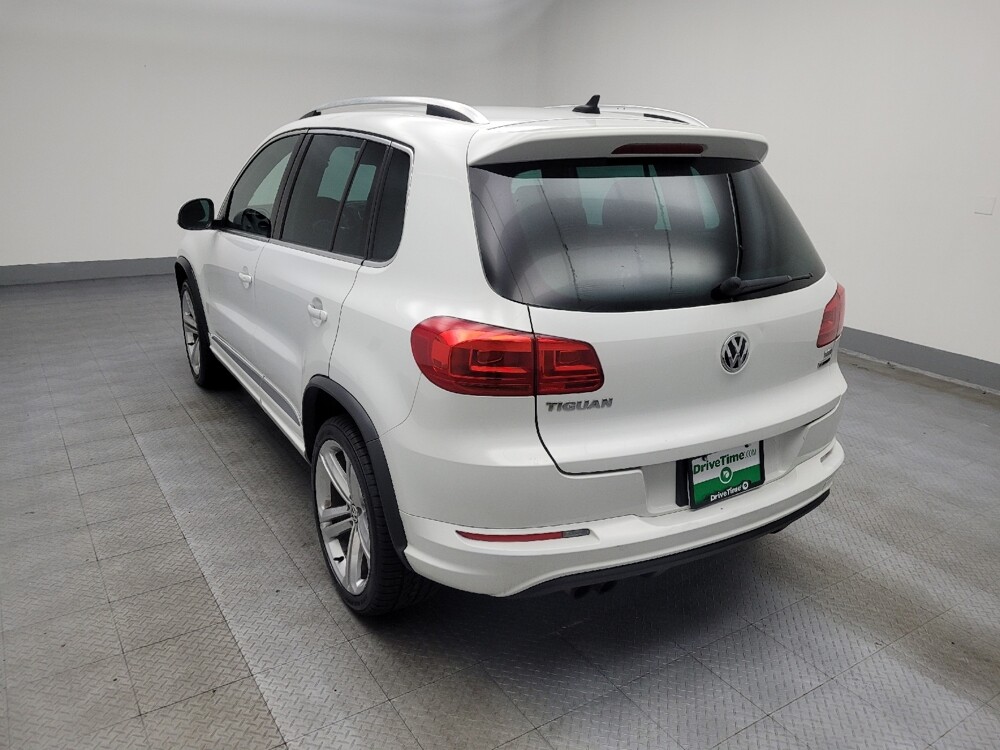 2016 Volkswagen Tiguan in Des Moines, IA 50310 - 18059317 5