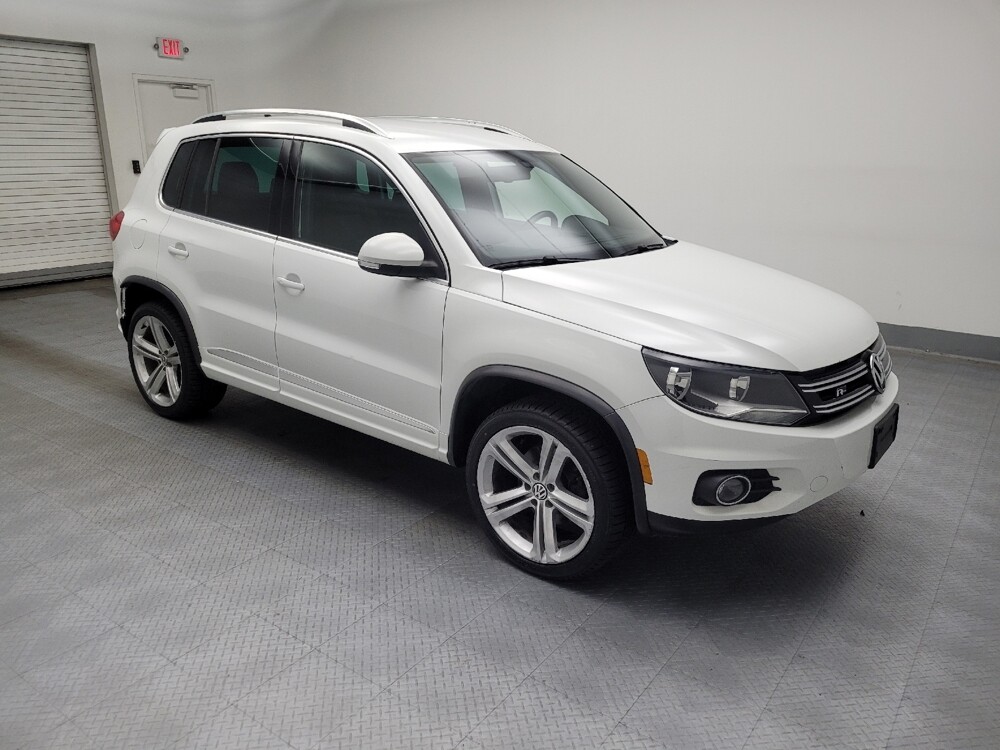 2016 Volkswagen Tiguan in Des Moines, IA 50310 - 18059317 11