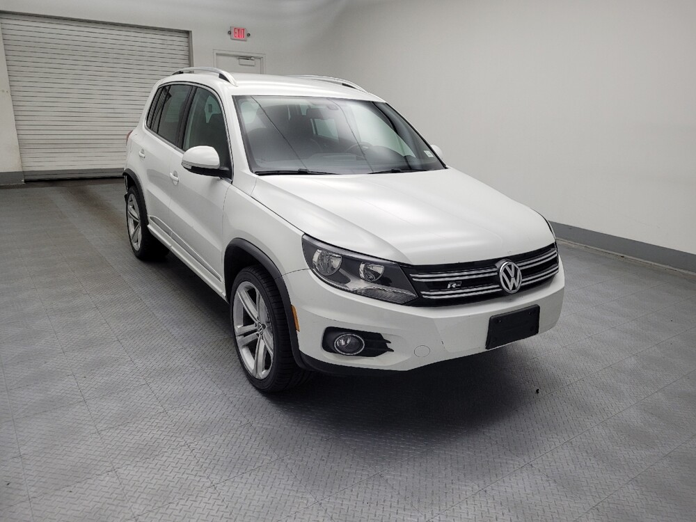 2016 Volkswagen Tiguan in Des Moines, IA 50310 - 18059317 13