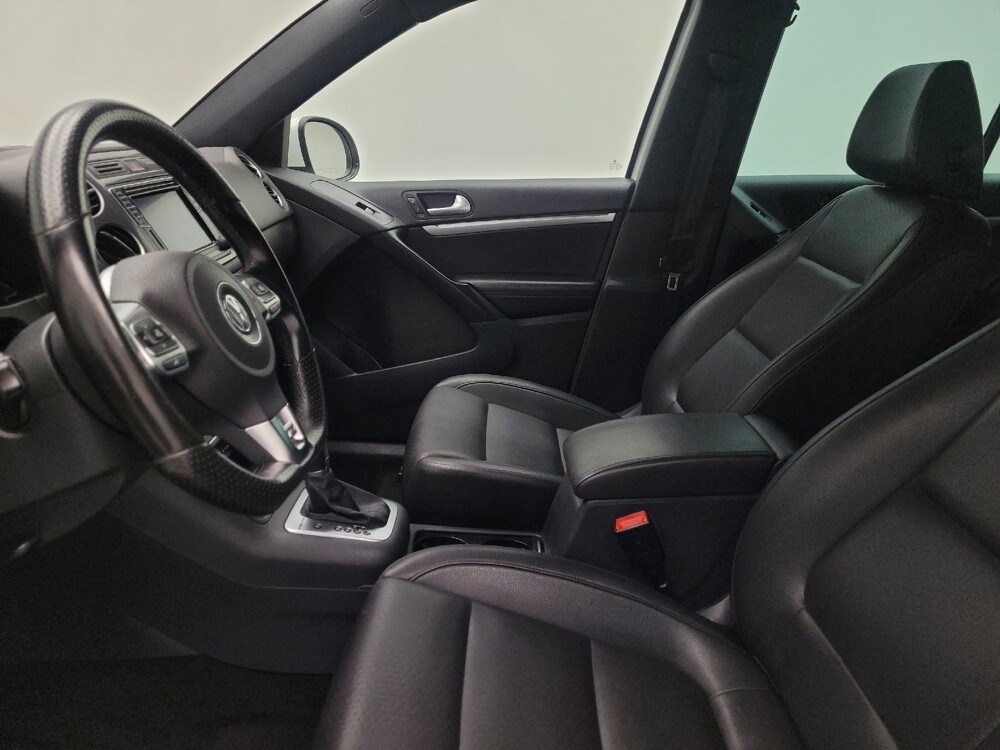 2016 Volkswagen Tiguan in Des Moines, IA 50310 - 18059317 17