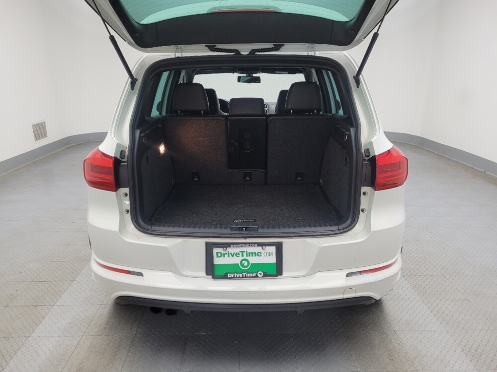 2016 Volkswagen Tiguan in Des Moines, IA 50310 - 18059317 29