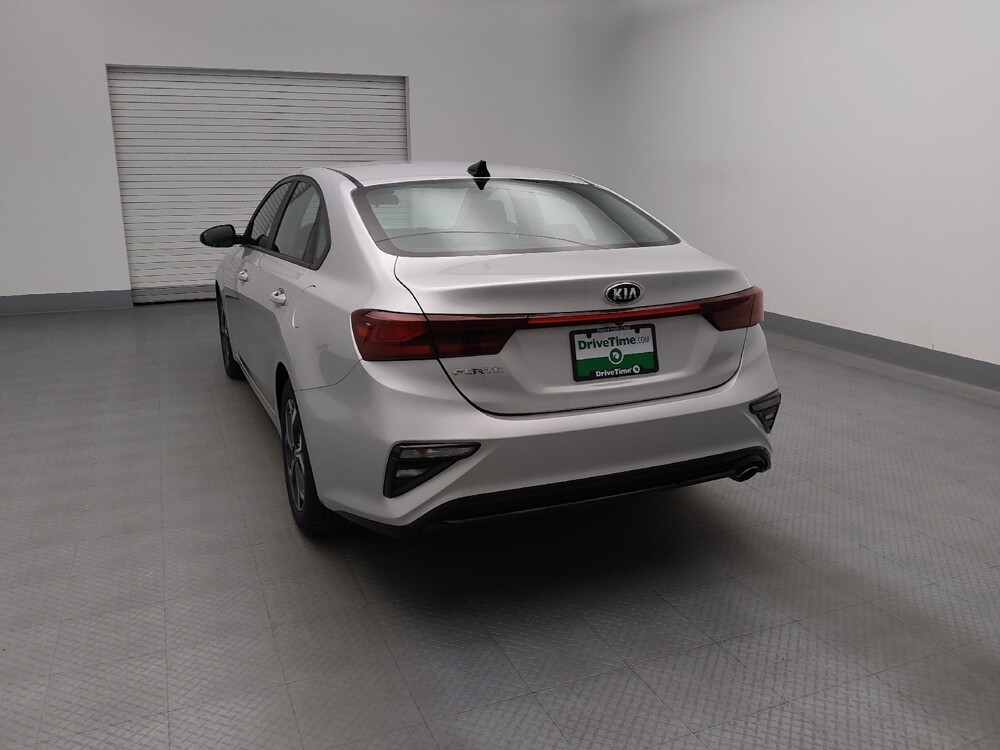 2019 Kia Forte in Lakewood, CO 80215 - 18059371 6