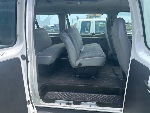 2004 Ford E-350 and Econoline 350 in Blauvelt, NY 10913 - 18059428 10