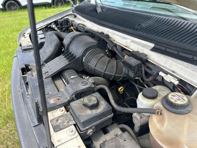 2004 Ford E-350 and Econoline 350 in Blauvelt, NY 10913 - 18059428 13